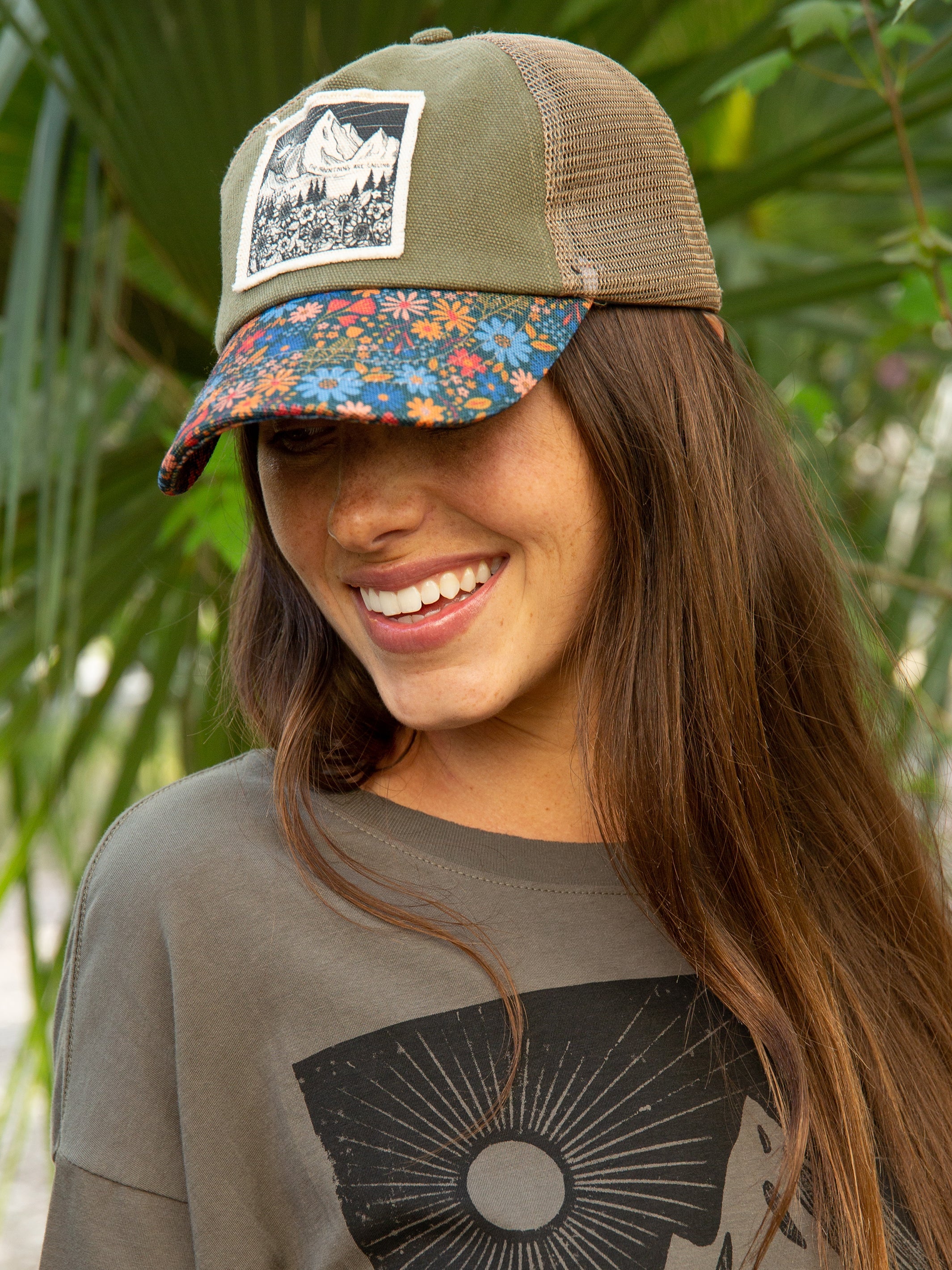 Canvas Trucker Hat - Mountains are Calling