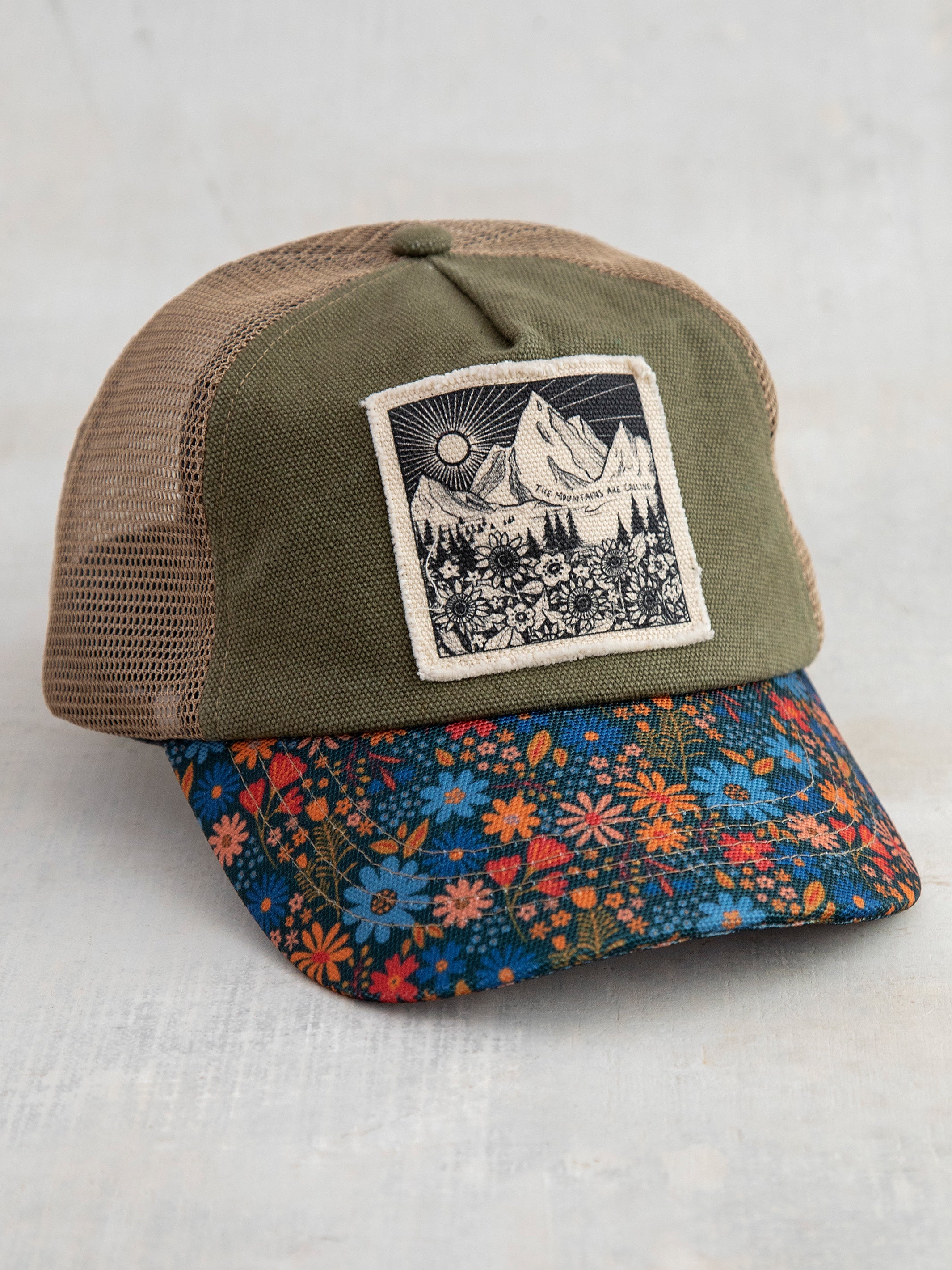 Canvas Trucker Hat - Mountains are Calling